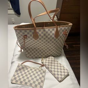 Checkered tote shoulder bag bundle